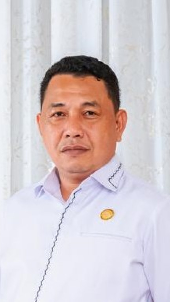 Hendrik Risakotta, S.STP
